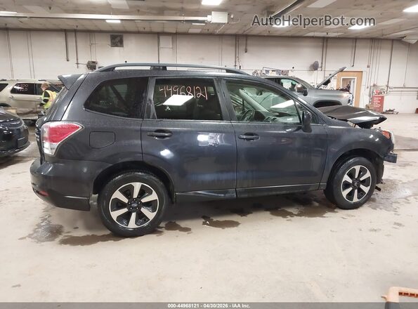 JF2SJAEC3HH426973 2017 SUBARU FORESTER 2.5 Gray Widok wnętrza z tyłu