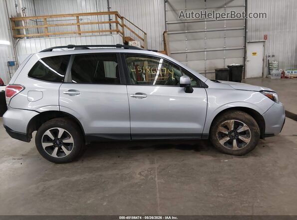 JF2SJAEC5HH481652 2017 SUBARU FORESTER Silver Սալոնի 360 աստիճան տեսք