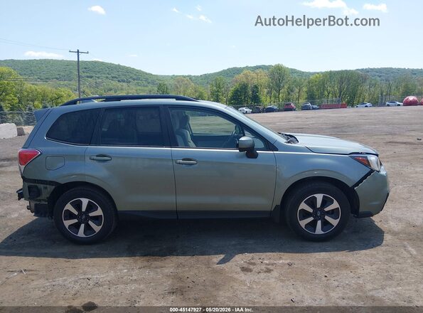 JF2SJAEC6HH810486 2017 SUBARU FORESTER Green 360 interior view