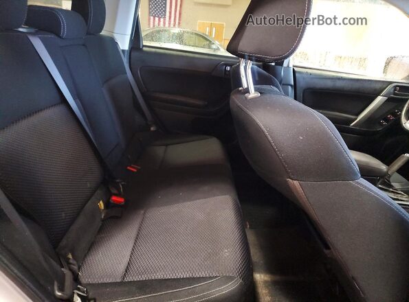 JF2SJAECXHH543997 2017 SUBARU FORESTER Silver Vista de los asientos traseros