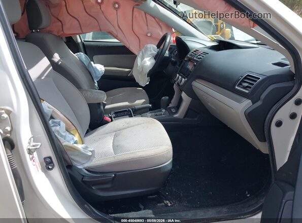 JF2SJAGC4HH551249 2017 SUBARU FORESTER 2.5 Белый Вид салона спереди