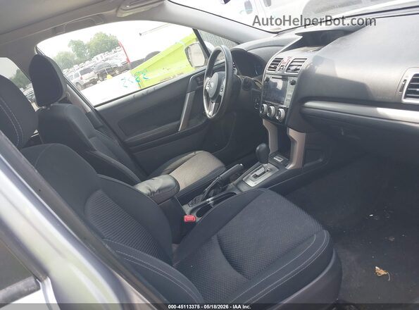 JF2SJAGC9HH571853 2017 SUBARU FORESTER Silver Front interior view