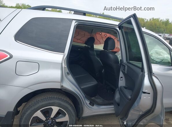 JF2SJAJC1HH502891 2017 SUBARU FORESTER 2.5 Silver VIN კოდის სტიკერის ხედი