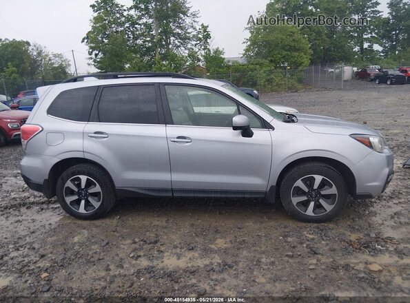 JF2SJAJC1HH535325 2017 SUBARU FORESTER Blue Rear interior view