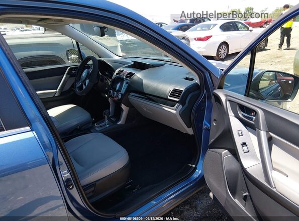 JF2SJAJC2HH485261 2017 SUBARU FORESTER 2.5 Blue Вид салону спереду