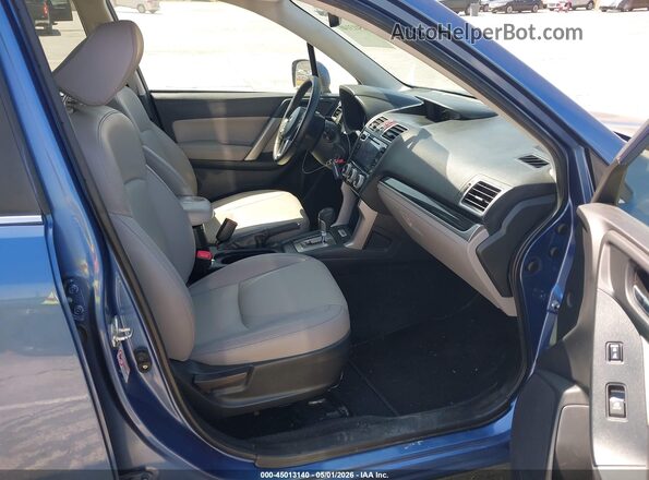 JF2SJAJC3HH801816 2017 SUBARU FORESTER 2.5 Blue Widok wnętrza z przodu
