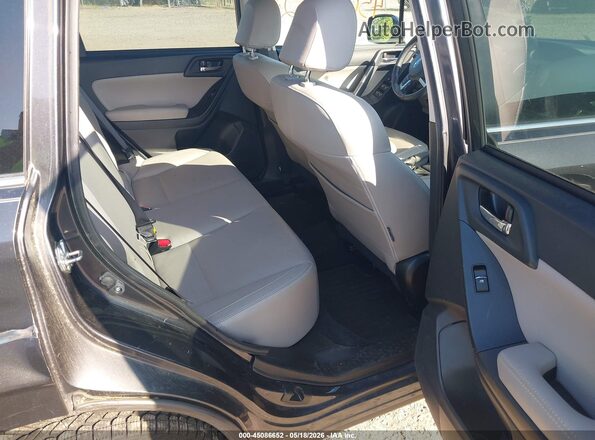 JF2SJAJC8HH594940 2017 SUBARU FORESTER Gray 