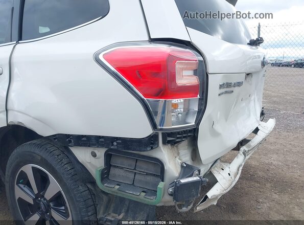 JF2SJAJCXHH543228 2017 SUBARU FORESTER White 