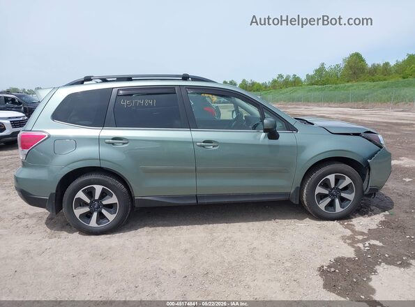 JF2SJARC1JH542009 2018 SUBARU FORESTER Зеленый 