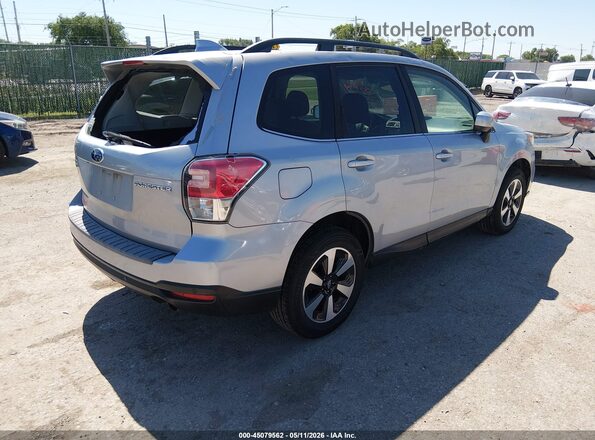 JF2SJARC3JH476028 2018 SUBARU FORESTER 2.5 Silver Trasero derecho
