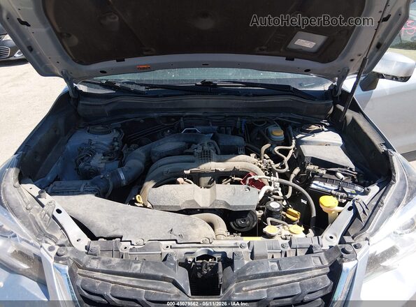 JF2SJARC3JH476028 2018 SUBARU FORESTER 2.5 Silver Vista trasera