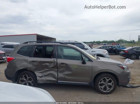 JF2SJATCXHH541766 2017 SUBARU FORESTER Brown Вид задньої частини салону