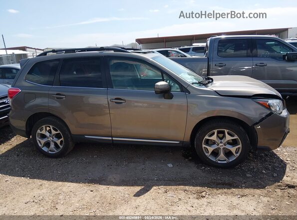 JF2SJAWC3JH604272 2018 SUBARU FORESTER Beige Вид задньої частини салону