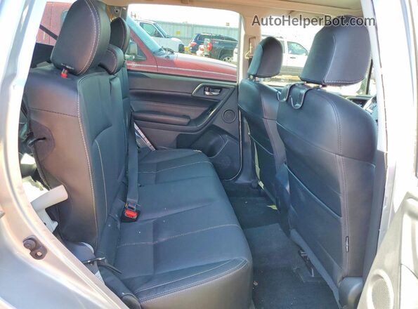 JF2SJAWC4HH587038 2017 SUBARU FORESTER 2.5I TO Silver 