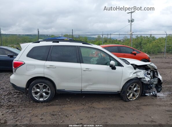 JF2SJAWC4JH486815 2018 SUBARU FORESTER White სალონის 360-გრადუსიანი ხედი