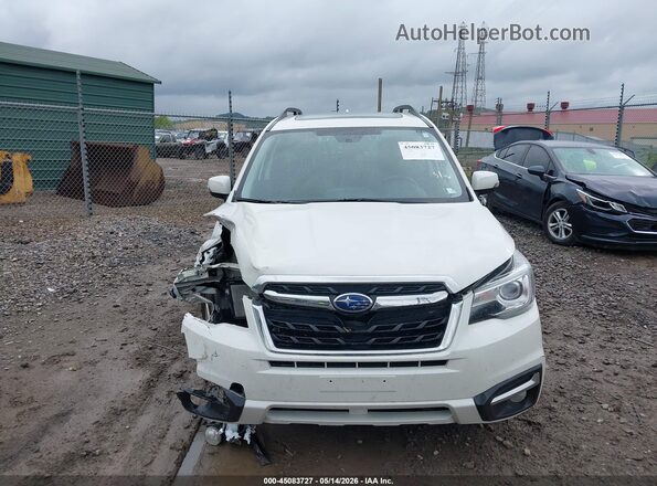 JF2SJAWC4JH486815 2018 SUBARU FORESTER White უკანა სალონის ხედი