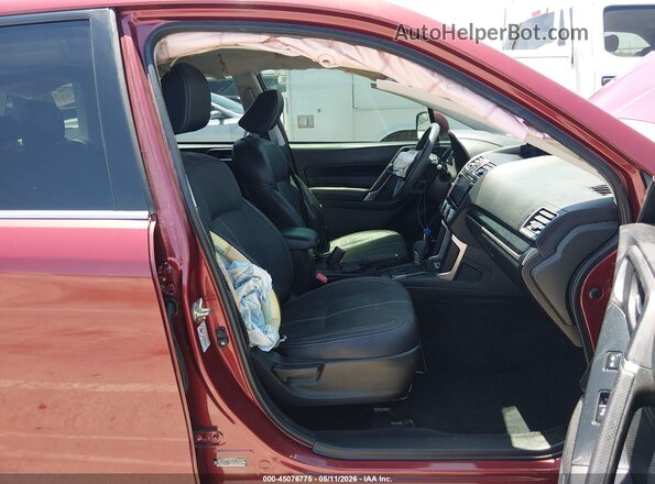 JF2SJAWC6HH580981 2017 SUBARU FORESTER 2.5I TO Красный Вид салона спереди