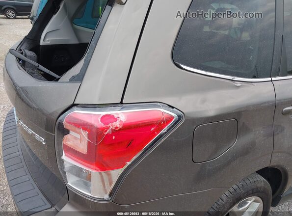 JF2SJAWC7JH519970 2018 SUBARU FORESTER Beige 