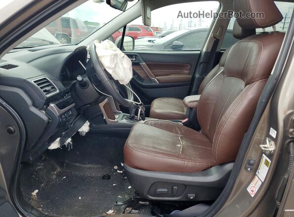 JF2SJAWCXHH547496 2017 SUBARU FORESTER 2.5I TO Brown Widok wnętrza z przodu