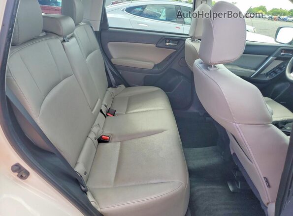 JF2SJAXC9GH456281 2016 SUBARU FORESTER Белый Вид задней части салона