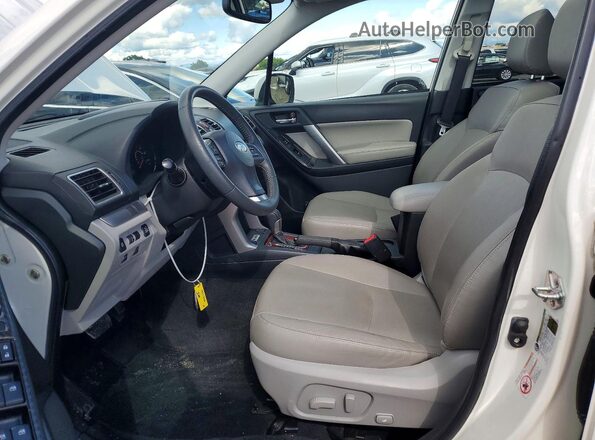 JF2SJAXC9GH456281 2016 SUBARU FORESTER Белый Вид салона спереди