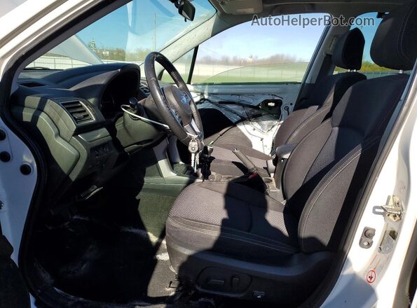 JF2SJEJC7HG587801 2017 SUBARU FORESTER Белый Вид салона спереди