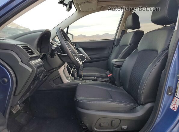 JF2SJGEC5HH423270 2017 SUBARU FORESTER2. Blue Вид салону спереду