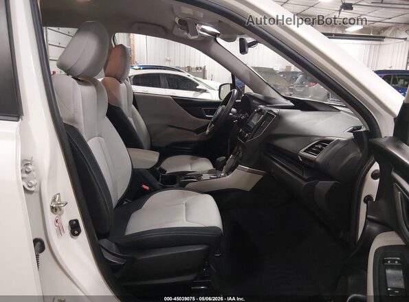JF2SKAAC8LH428360 2020 SUBARU FORESTER White Vista interior delantera