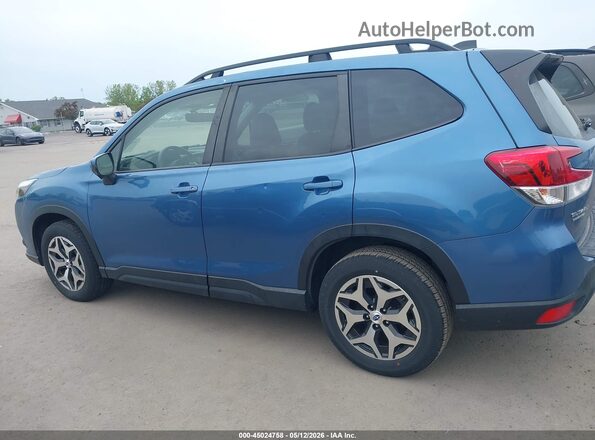JF2SKACC1RH415973 2024 SUBARU FORESTER Blue Widok wnętrza 360 stopni