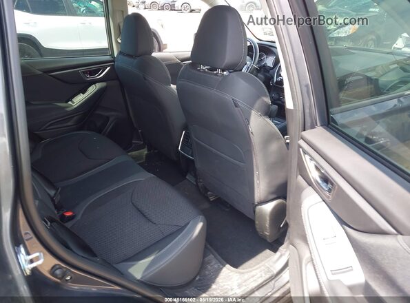JF2SKACC4RH412470 2024 SUBARU FORESTER Gray Widok naklejki z numerem VIN