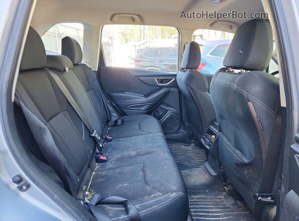 JF2SKACC8KH426023 2019 SUBARU FORESTER Silver 