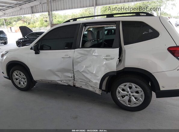 JF2SKACC8NH450035 2022 SUBARU FORESTER White 