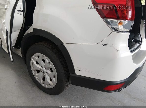 JF2SKACC8NH450035 2022 SUBARU FORESTER White Widok z przodu