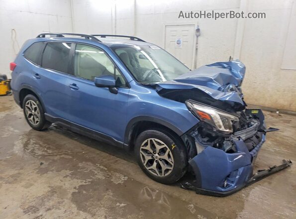 JF2SKACC8RH421320 2024 SUBARU FORESTER Blue 