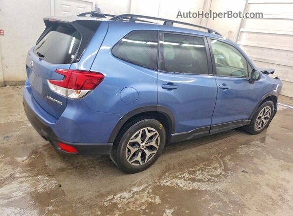 JF2SKACC8RH421320 2024 SUBARU FORESTER Blue 
