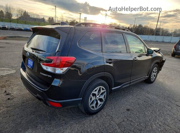 JF2SKADC0PH411313 2023 SUBARU FORESTER Black 