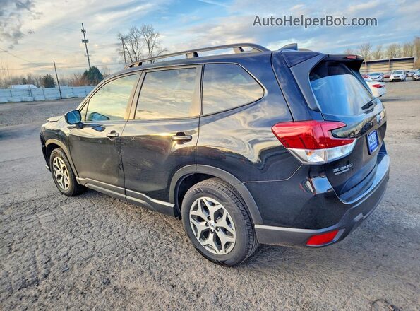 JF2SKADC0PH411313 2023 SUBARU FORESTER Black 
