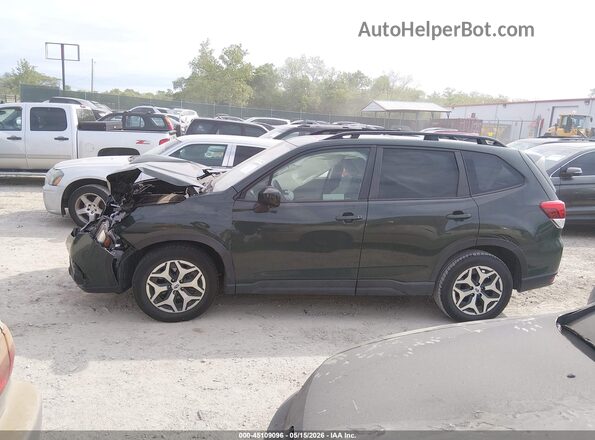JF2SKADC8RH513980 2024 SUBARU FORESTER Green 360 interior view