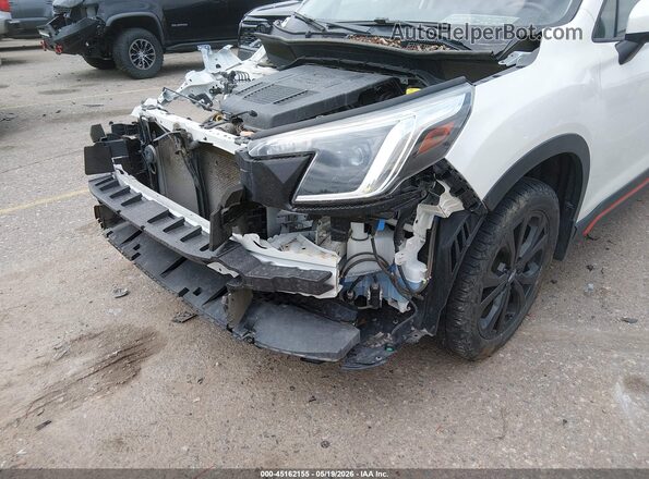 JF2SKAGC9RH435656 2024 SUBARU FORESTER White Դիմացի տեսք