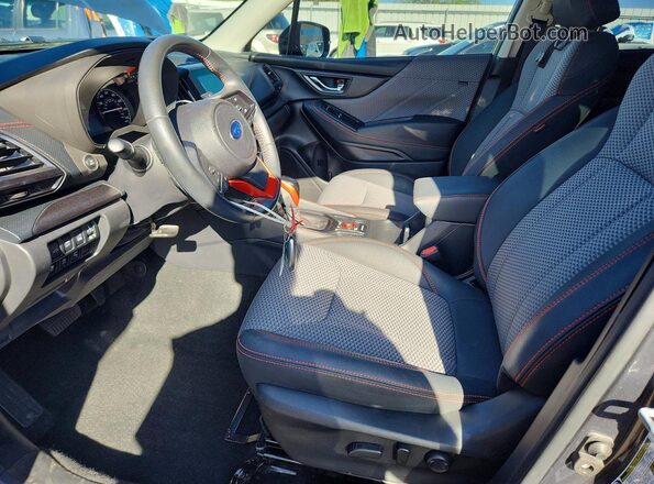 JF2SKAJC1PH502756 2023 SUBARU FORESTER Charcoal წინა სალონის ხედი