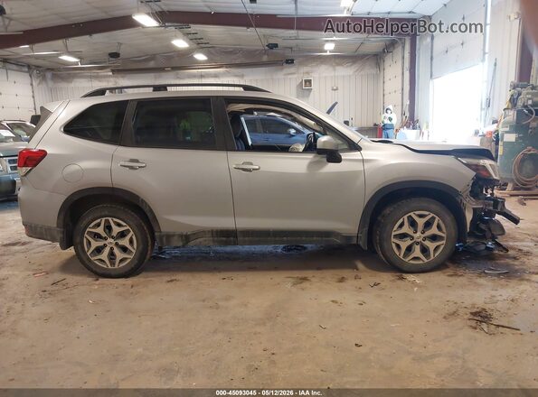 JF2SKAJC2LH565990 2020 SUBARU FORESTER Silver უკანა სალონის ხედი