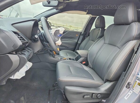JF2SKAJC2RH521819 2024 SUBARU FORESTER Silver წინა სალონის ხედი