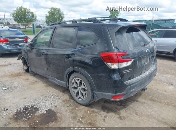 JF2SKAJC3MH574294 2021 SUBARU FORESTER Black 