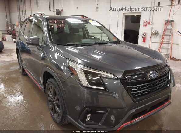 JF2SKAJC4NH439228 2022 SUBARU FORESTER Gray Widok z przodu