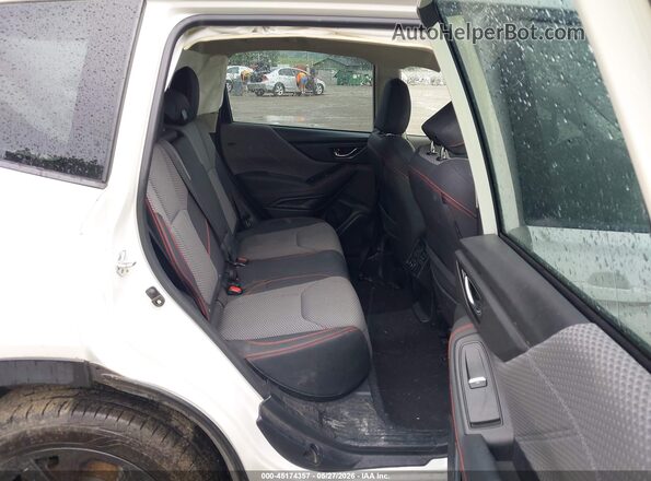 JF2SKAJC5PH506082 2023 SUBARU FORESTER White VIN կոդի պիտակի տեսք