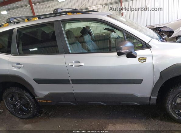 JF2SKAJC6RH474455 2024 SUBARU FORESTER Light Blue Вид задньої частини салону