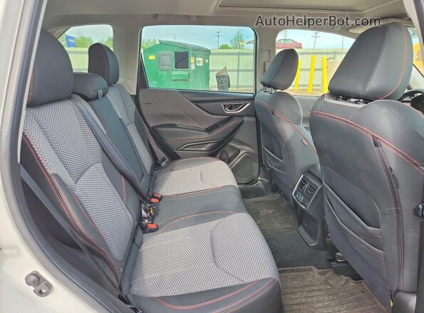 JF2SKALC4MH456509 2021 SUBARU FORESTER White Rear interior view