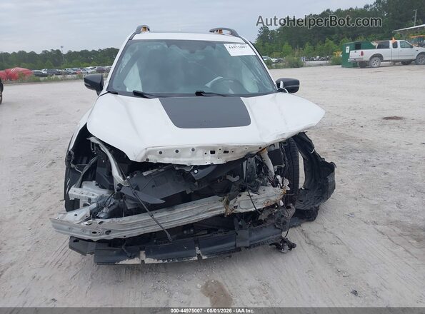 JF2SKAMC8NH439759 2022 SUBARU FORESTER White 