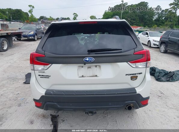 JF2SKAMC8NH439759 2022 SUBARU FORESTER White 