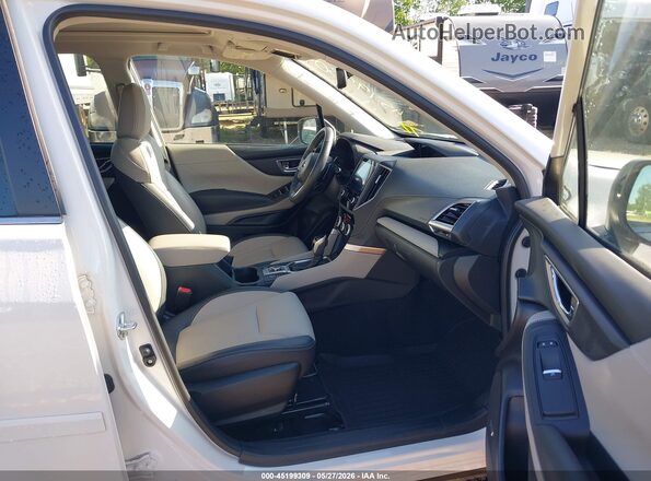 JF2SKAPC0PH526506 2023 SUBARU FORESTER White 